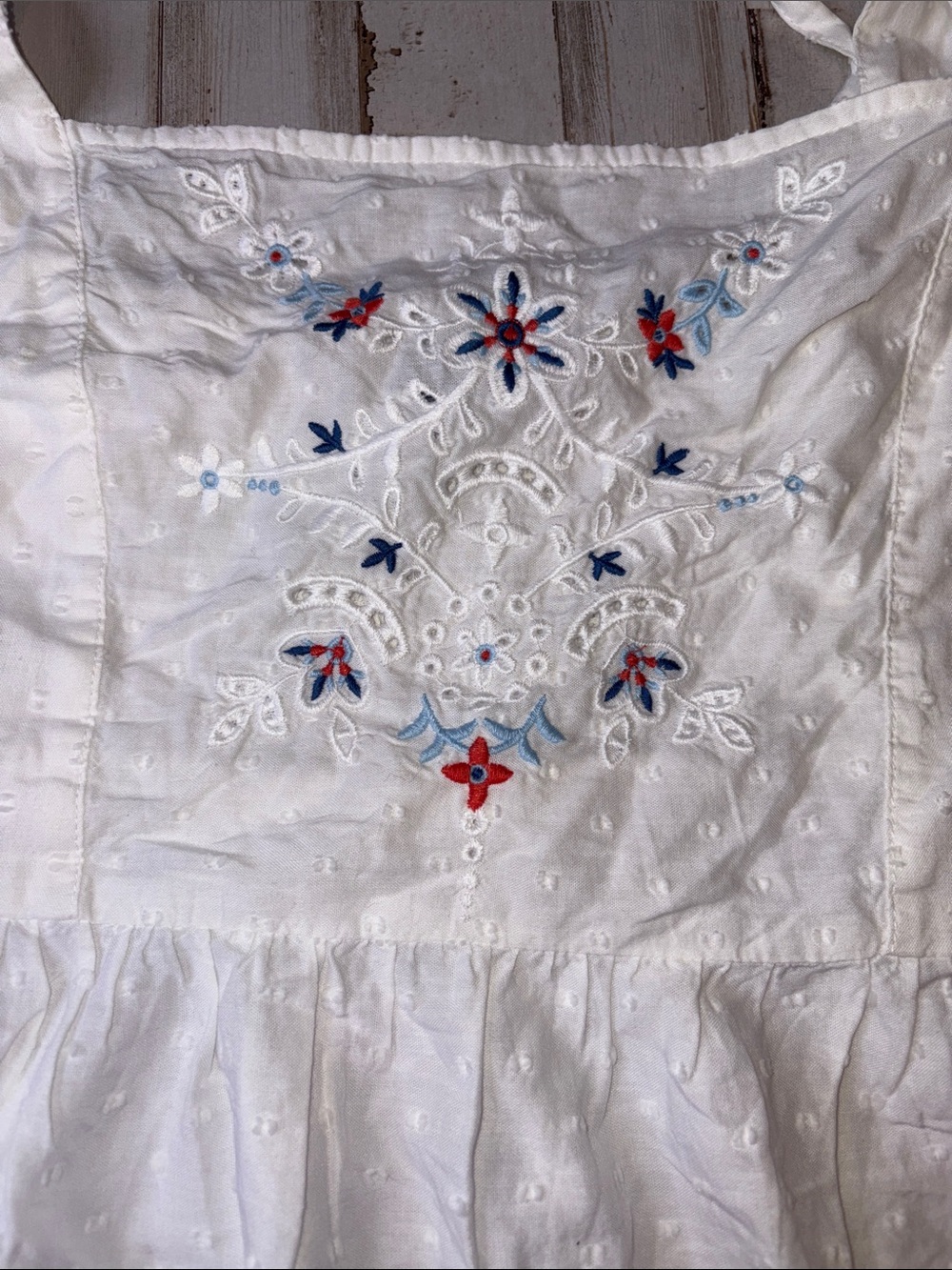 Old Navy White Embroidered Eyelet Peasant Top 3X - Picture 3 of 13